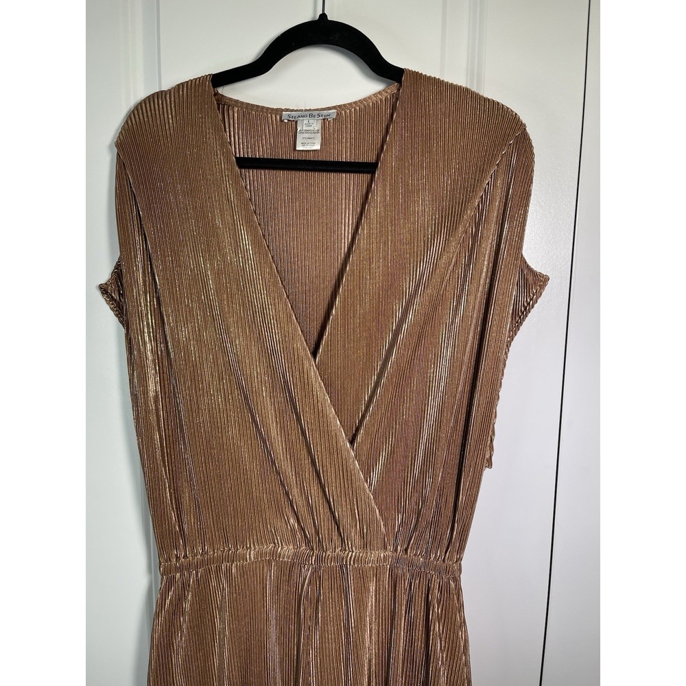 See‎ And Be Seen Beige Metallic Jumpsuit Size Large - Picture 5 of 13